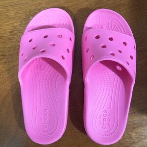 Women’s Hot Pink Croc Slides Size 8